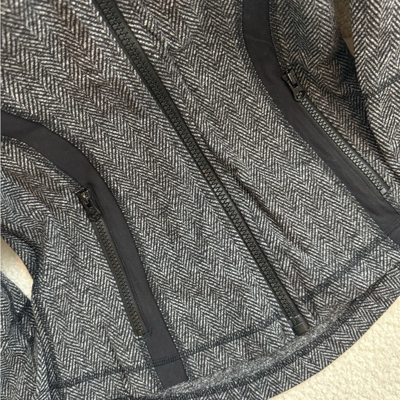 Lululemon Casual Define Jacket Size 6 Herringbone Grey and Black Almost New! - Picture 3 of 6